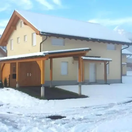 Semesterbostad Alpenrose Kotschach-Mauthen